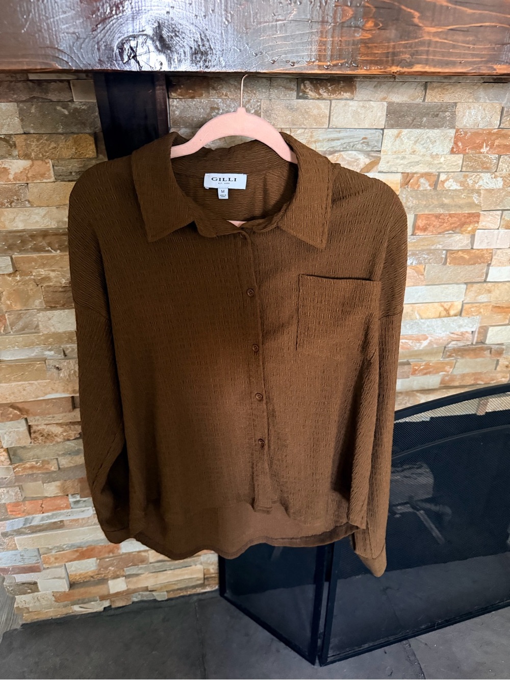 GILLI Button-Front Brown Textured Blouse